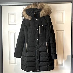 Women’s black Michael Kors zip-up winter puffer coat size Small, w/faux fur trim
